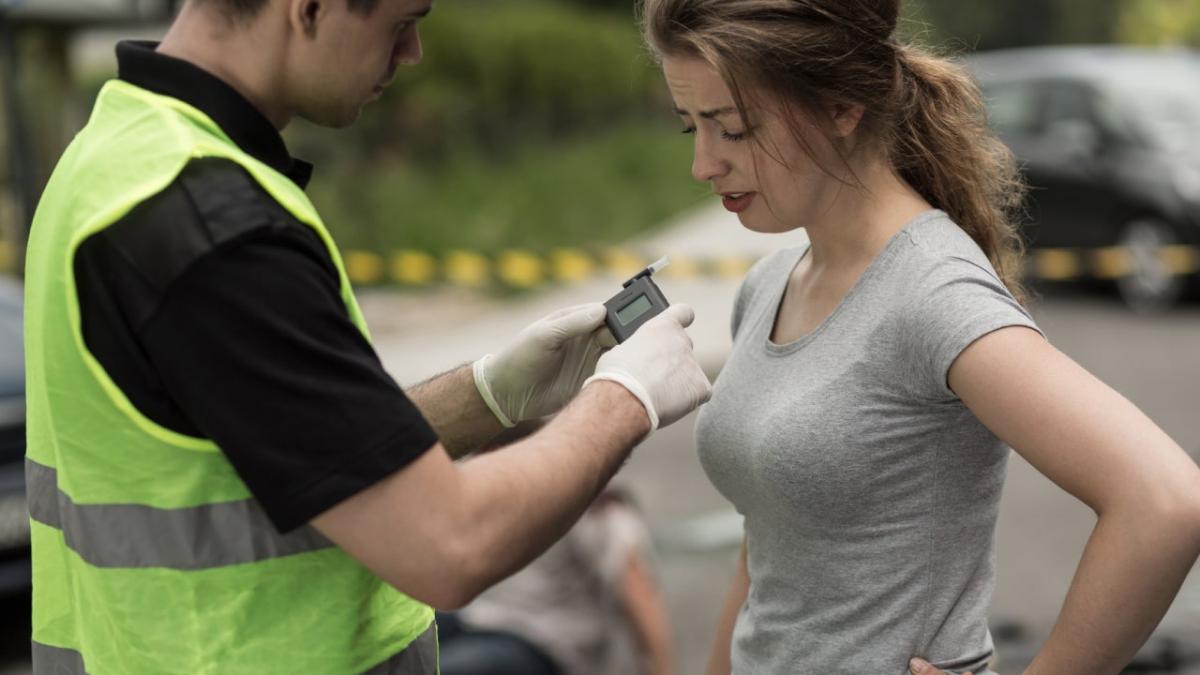 ¿Cuál es la diferencia entre DUI y DWI? - Seguro de carro